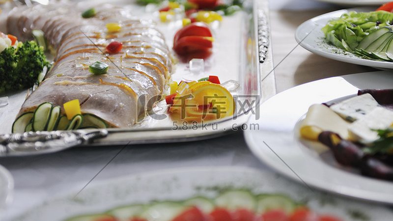 膨化食品定制贴牌：揭秘定制背后的技术秘密**