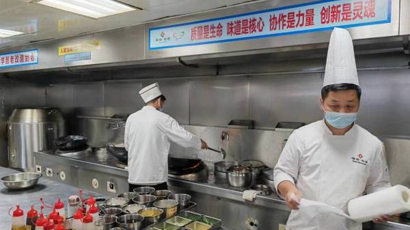 速冻食品过期一个月还能吃吗？揭秘食品安全与保存之道